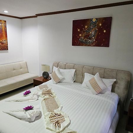 Sai Rougn Apartment Patong Buitenkant foto