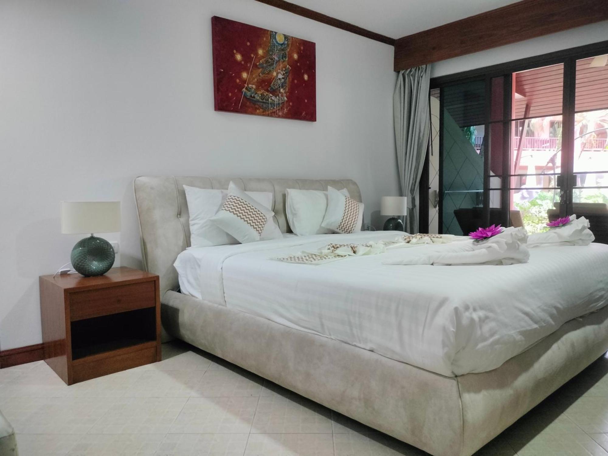 Sai Rougn Apartment Patong Buitenkant foto