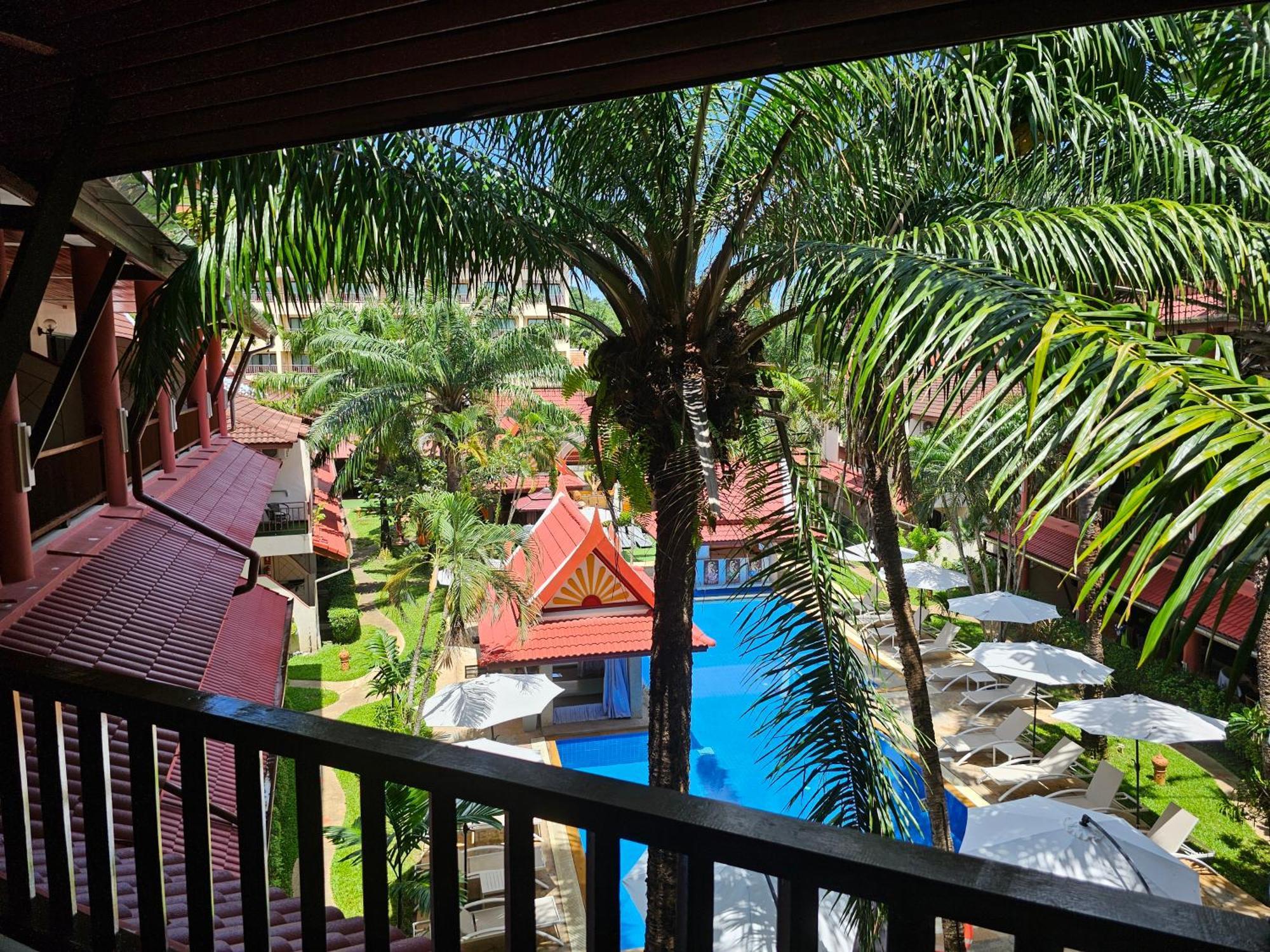 Sai Rougn Apartment Patong Buitenkant foto