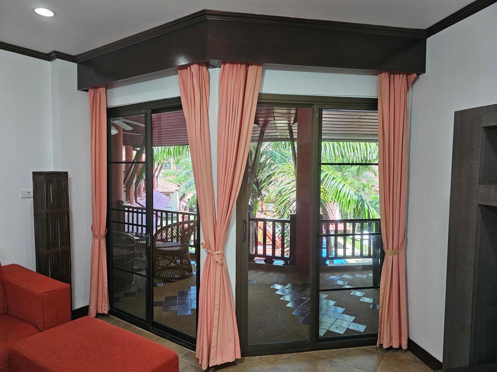 Sai Rougn Apartment Patong Buitenkant foto