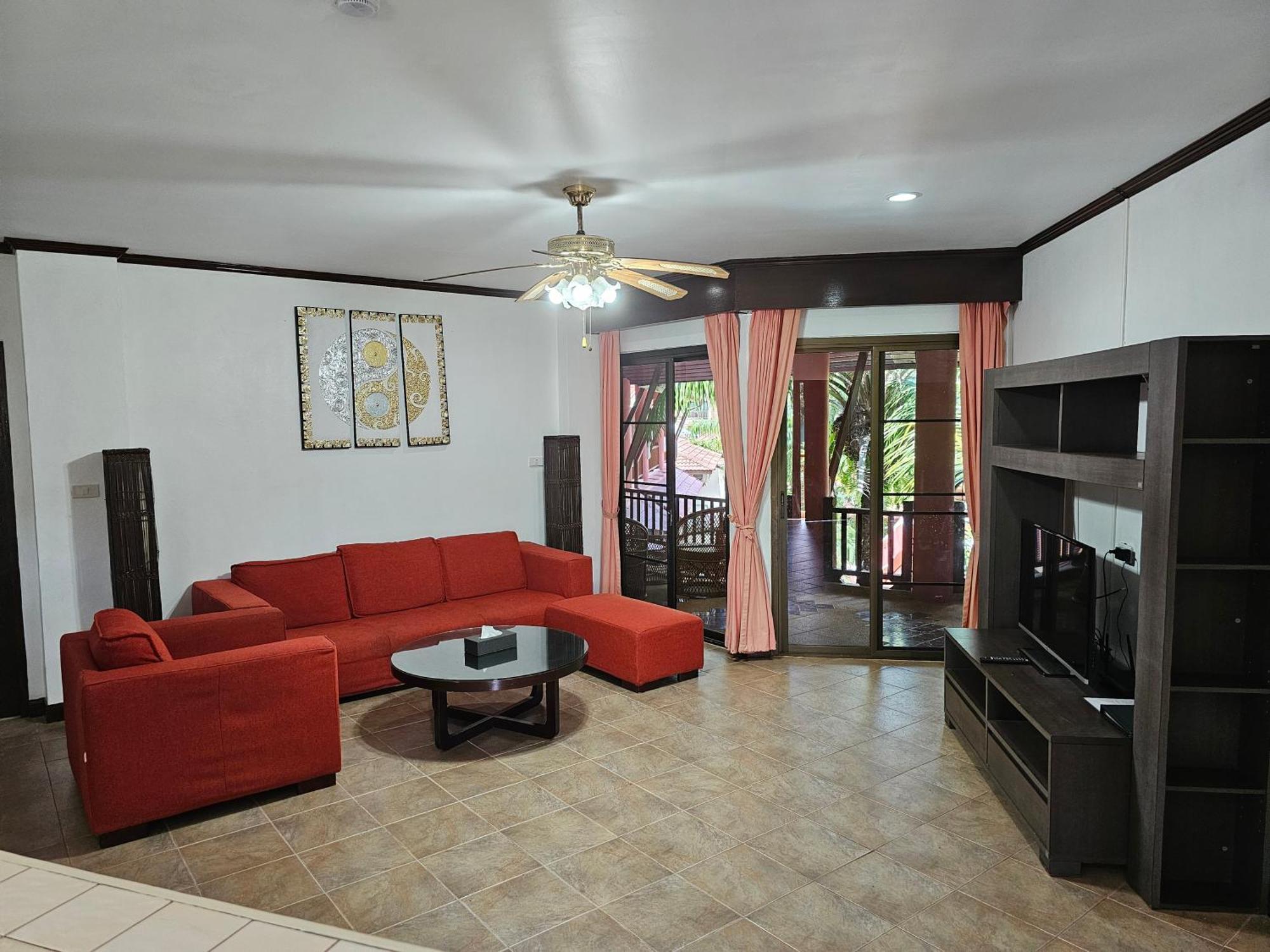 Sai Rougn Apartment Patong Buitenkant foto
