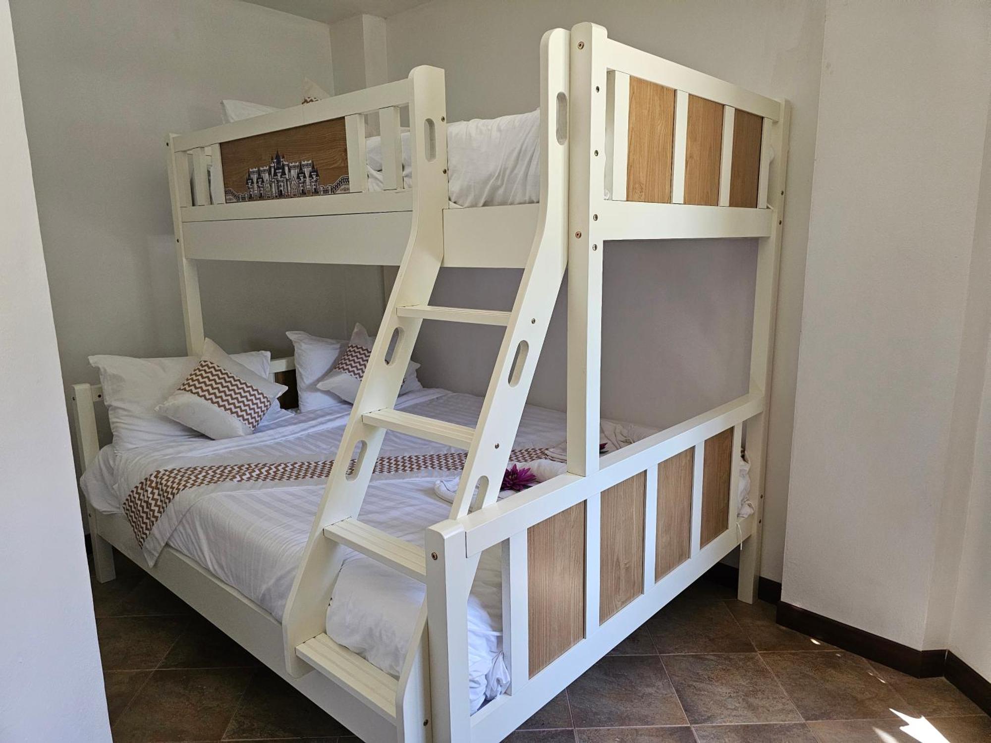Sai Rougn Apartment Patong Buitenkant foto