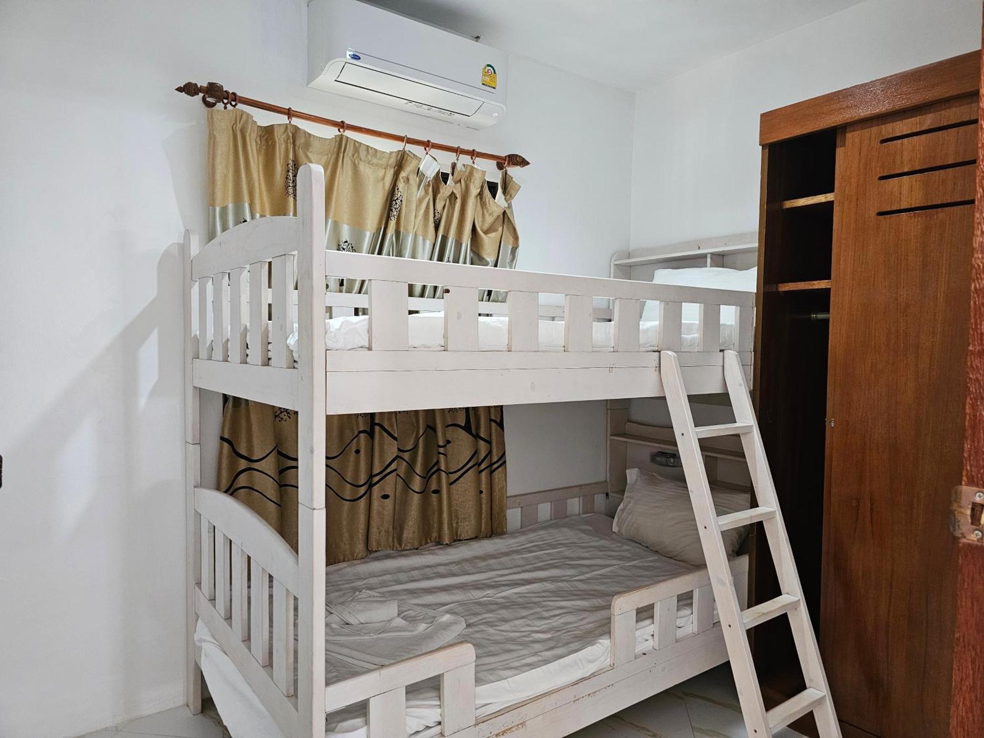 Sai Rougn Apartment Patong Buitenkant foto