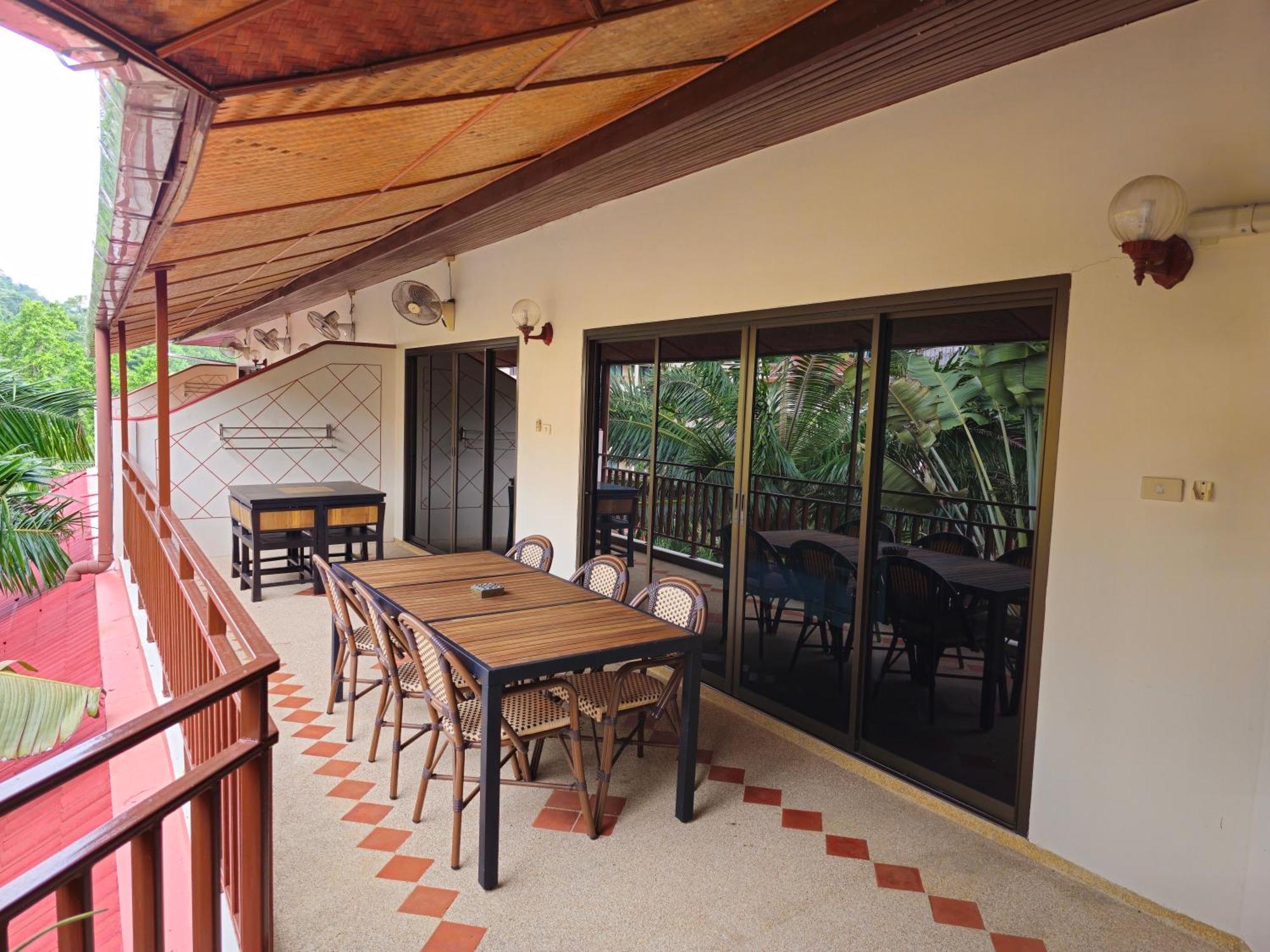Sai Rougn Apartment Patong Buitenkant foto