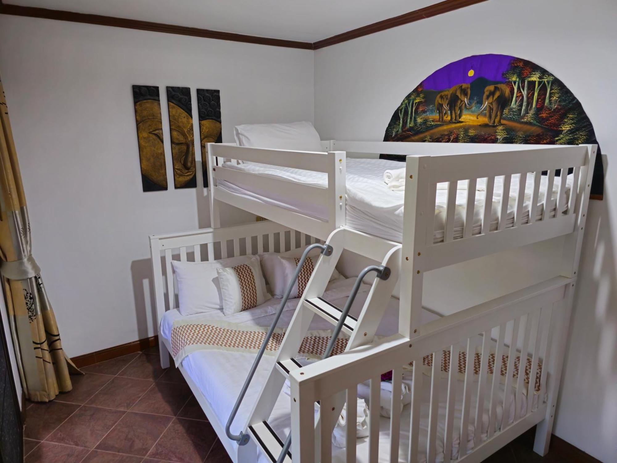 Sai Rougn Apartment Patong Buitenkant foto
