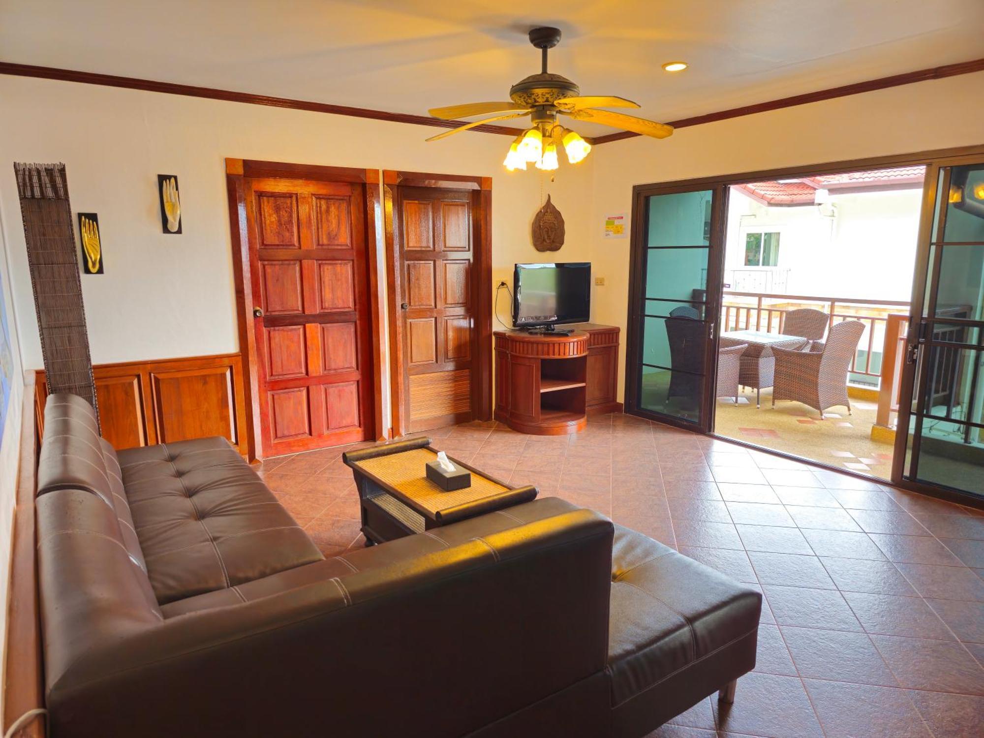 Sai Rougn Apartment Patong Buitenkant foto