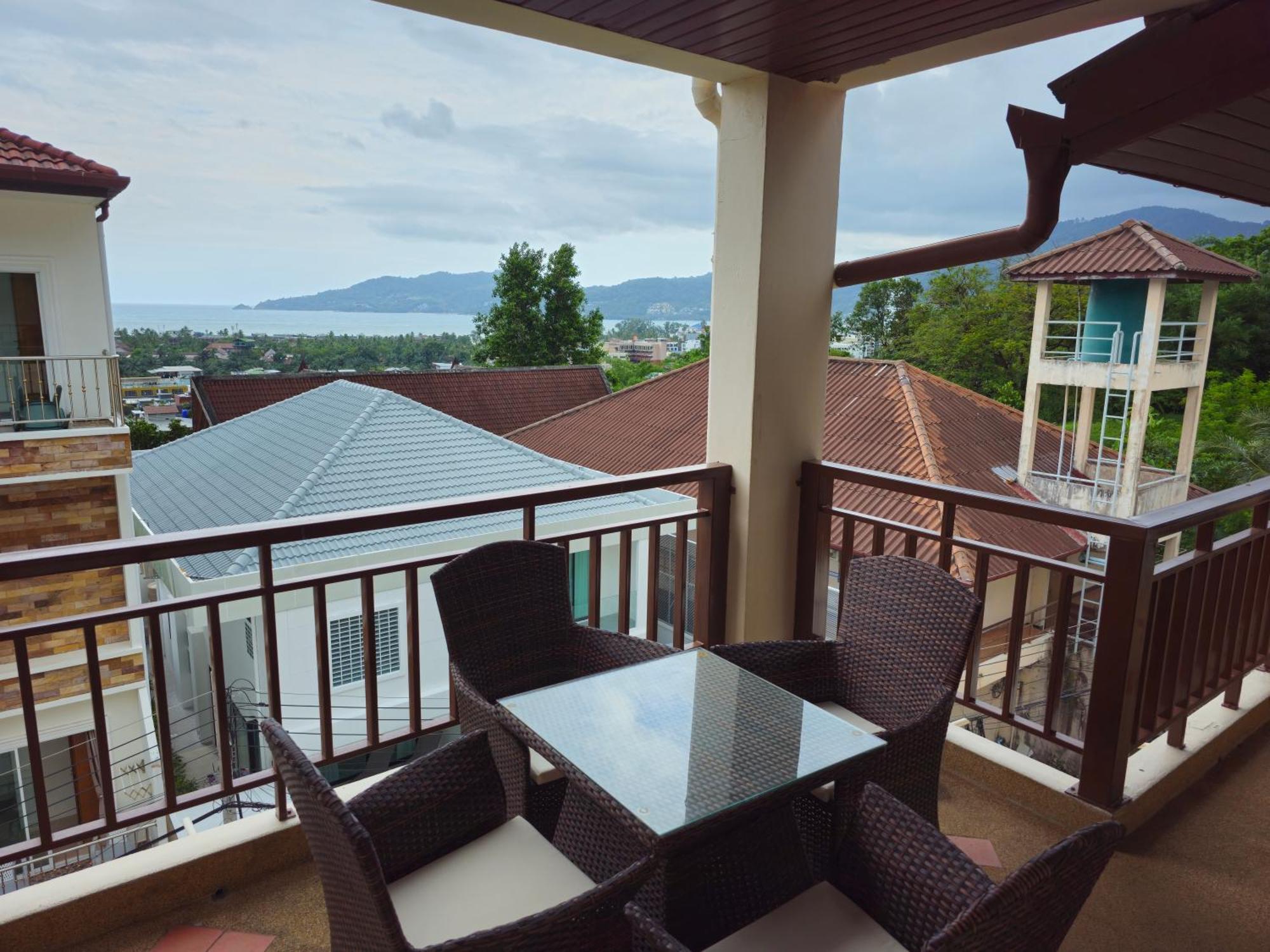 Sai Rougn Apartment Patong Buitenkant foto
